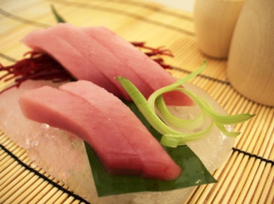 Giá nhập khẩu cá ngừ mắt to vào Nhật Bản tăng trong tháng 9/2013