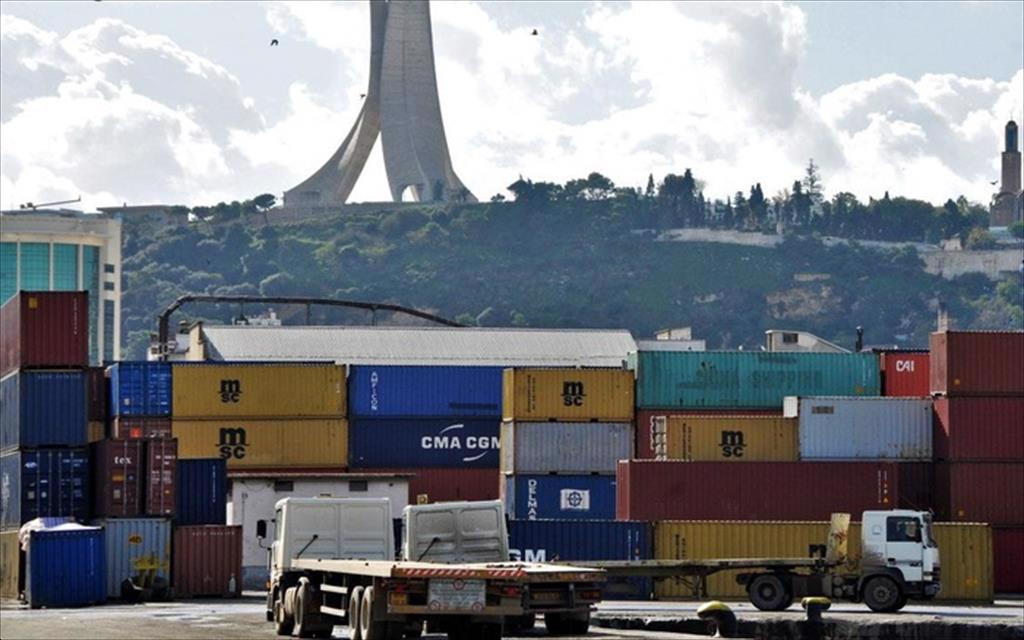 Algeria tạm ngừng nhập khẩu một số mặt hàng nông nghiệp 