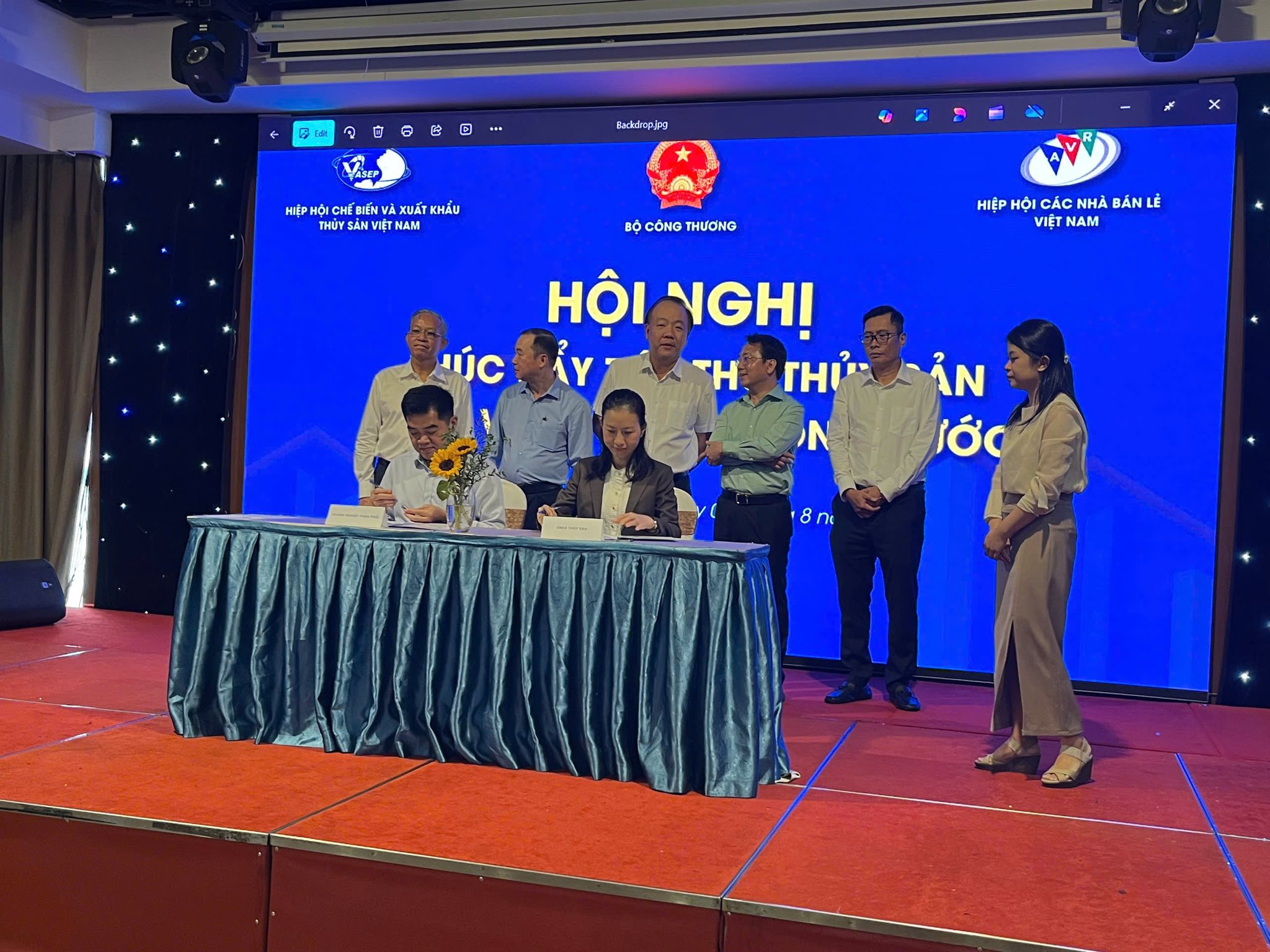 Đẩy mạnh tiêu thụ thủy sản nội địa Kết nối cung – cầu khai thác thị trường 100 triệu dân