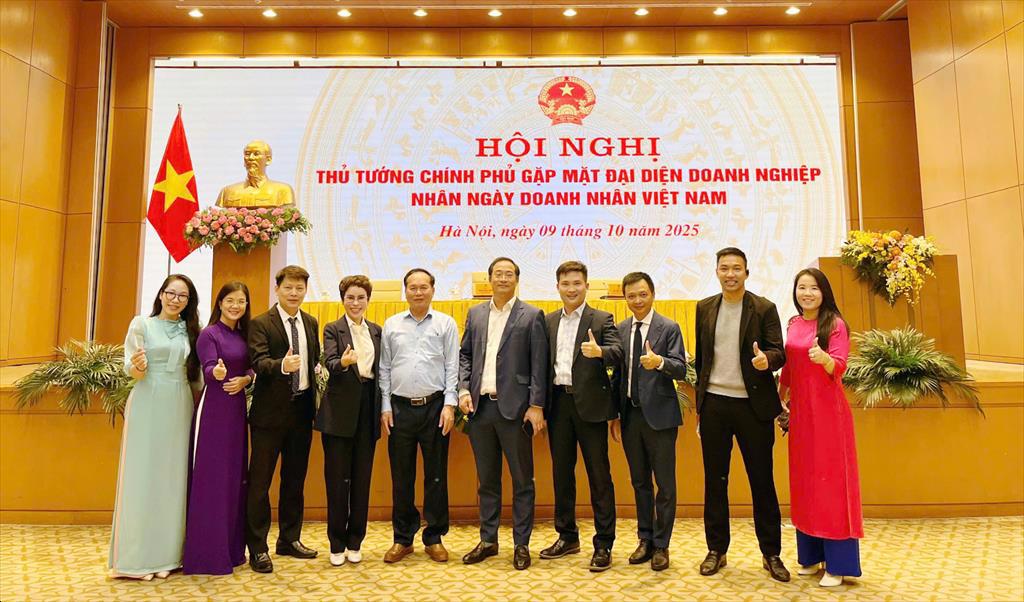 Thủ tướng Chính phủ gặp gỡ cộng đồng doanh nghiệp Khơi dậy khát vọng vươn xa