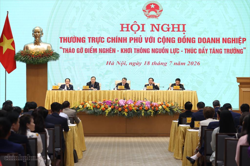 Thủ tướng Kiến nghị của doanh nghiệp phải được xử lý đến cùng và tất cả câu trả lời phải được công khai