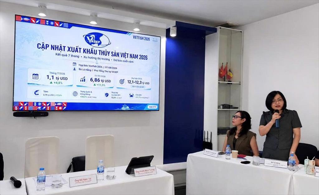 Xuất khẩu thủy sản chững lại tôm chịu sức ép cạnh tranh lớn