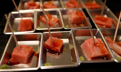 Thị trường cá ngừ vây xanh đông lạnh Nhật Bản tháng 122011