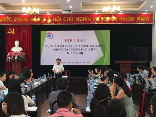 Nhiều kiến nghị sửa đổi liên quan đến dự thảo Bộ Luật Lao động