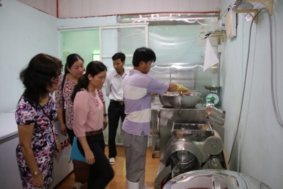 Hỗ trợ ứng dụng máy móc, thiết bị tiên tiến vào sản xuất