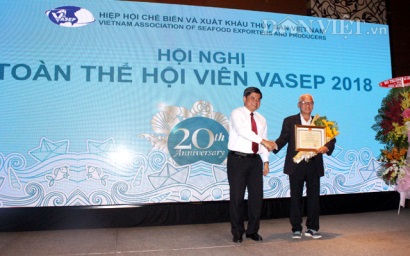 20 năm xuất khẩu, nhưng không biết xây dựng thương hiệu tôm, cá từ đâu