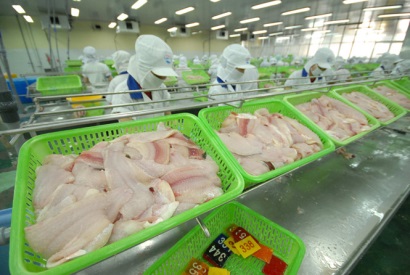 Trung Quốc giảm thuế nhập khẩu tôm, cá tra