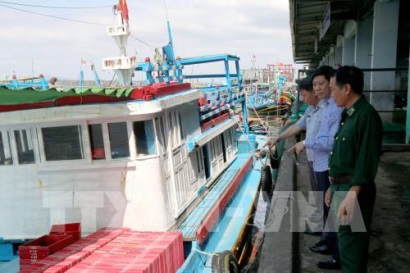 Ngăn tàu cá khai thác bất hợp pháp