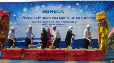 HUNGCA CO Kỷ niệm 6 năm thành lập và khởi công xây dựng nhà máy chế biến thức ăn thủy sản