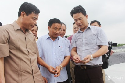 Bộ trưởng NNPTNT Nuôi tôm trên cát không xâm lấn đất rừng ven biển