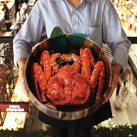 Giá cua tại các chợ cá trung tâm của Tokyo