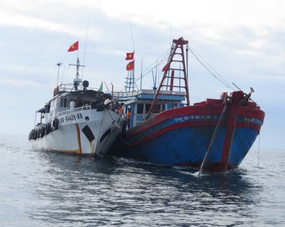 Quảng Bình Tăng cường kiểm tra, xử lý tàu giã cào khai thác tận diệt hải sản trên biển