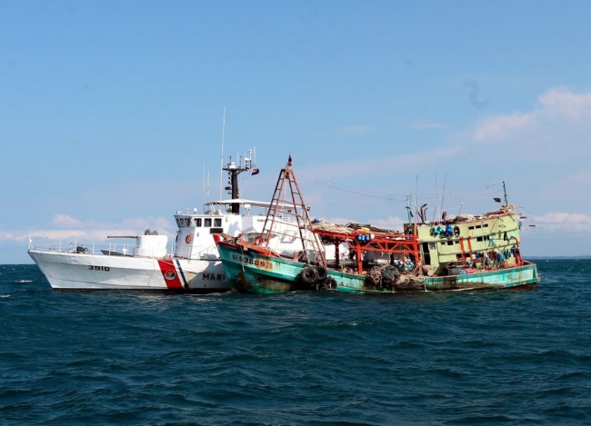 Malaysia mất 6 tỷ RM mỗi năm vì khai thác bất hợp pháp