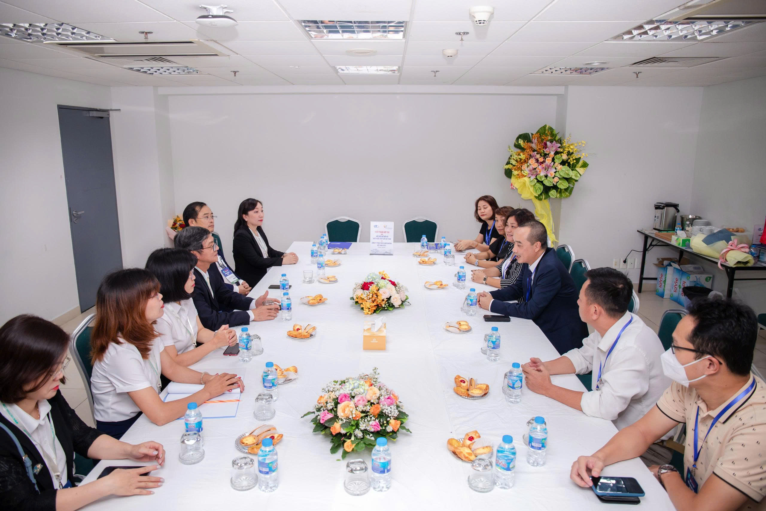 PHOTOS B2B nội địa